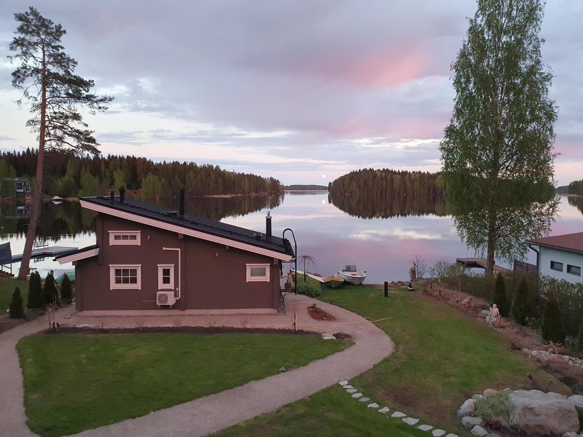 Stunning Log Cabin 45M2 On The Shore Of Kallavesi. Куопио Екстериор снимка